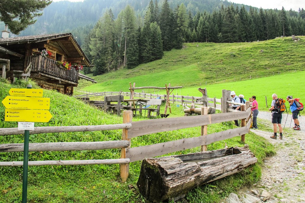 01 erster Tag bei der Heugathalm 1235 m.jpg